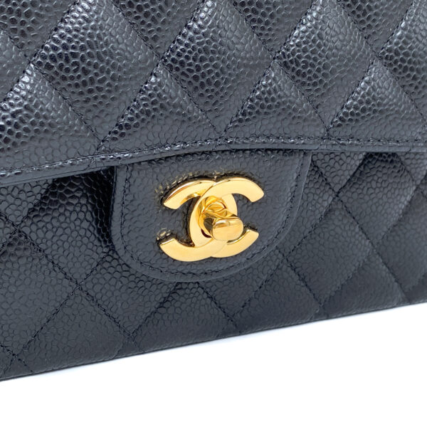 Chanel classic medium flap black caviar GHW_7 Chanel classic medium flap black caviar GHW_7