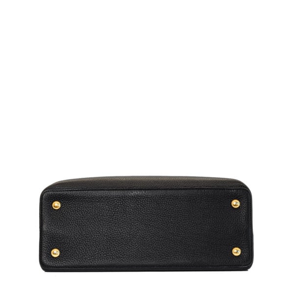 LV Capucines MM GHW LV Capucines MM GHW
