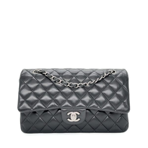 E3C88228-B7E0-4CDF-8F35-63F26234616C