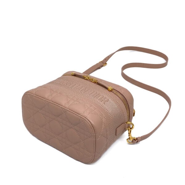 IMG_0589_jpg-1 IMG_0589_jpg-1