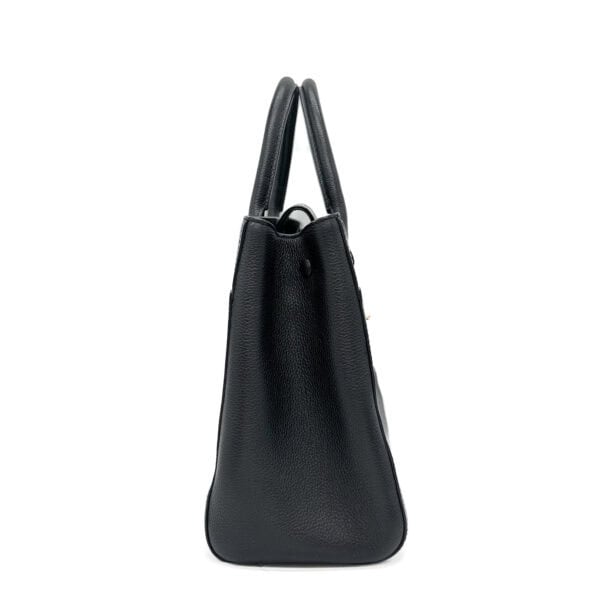 C3B3FF7D-44E0-4C8A-9C35-EABA4608D859 C3B3FF7D-44E0-4C8A-9C35-EABA4608D859