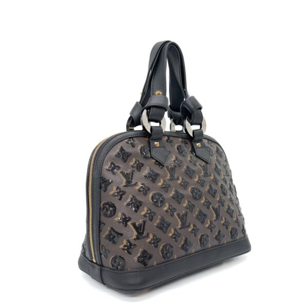 6C869ADD-D917-416C-8053-7123E4D31C4D 6C869ADD-D917-416C-8053-7123E4D31C4D