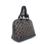 6C869ADD-D917-416C-8053-7123E4D31C4D