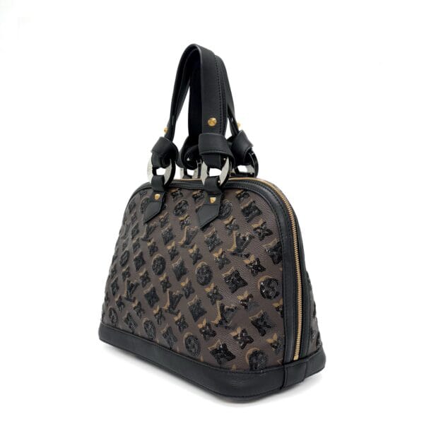 9B6DE862-A83A-444C-BC3D-579D13AA17D6 9B6DE862-A83A-444C-BC3D-579D13AA17D6