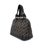 9B6DE862-A83A-444C-BC3D-579D13AA17D6