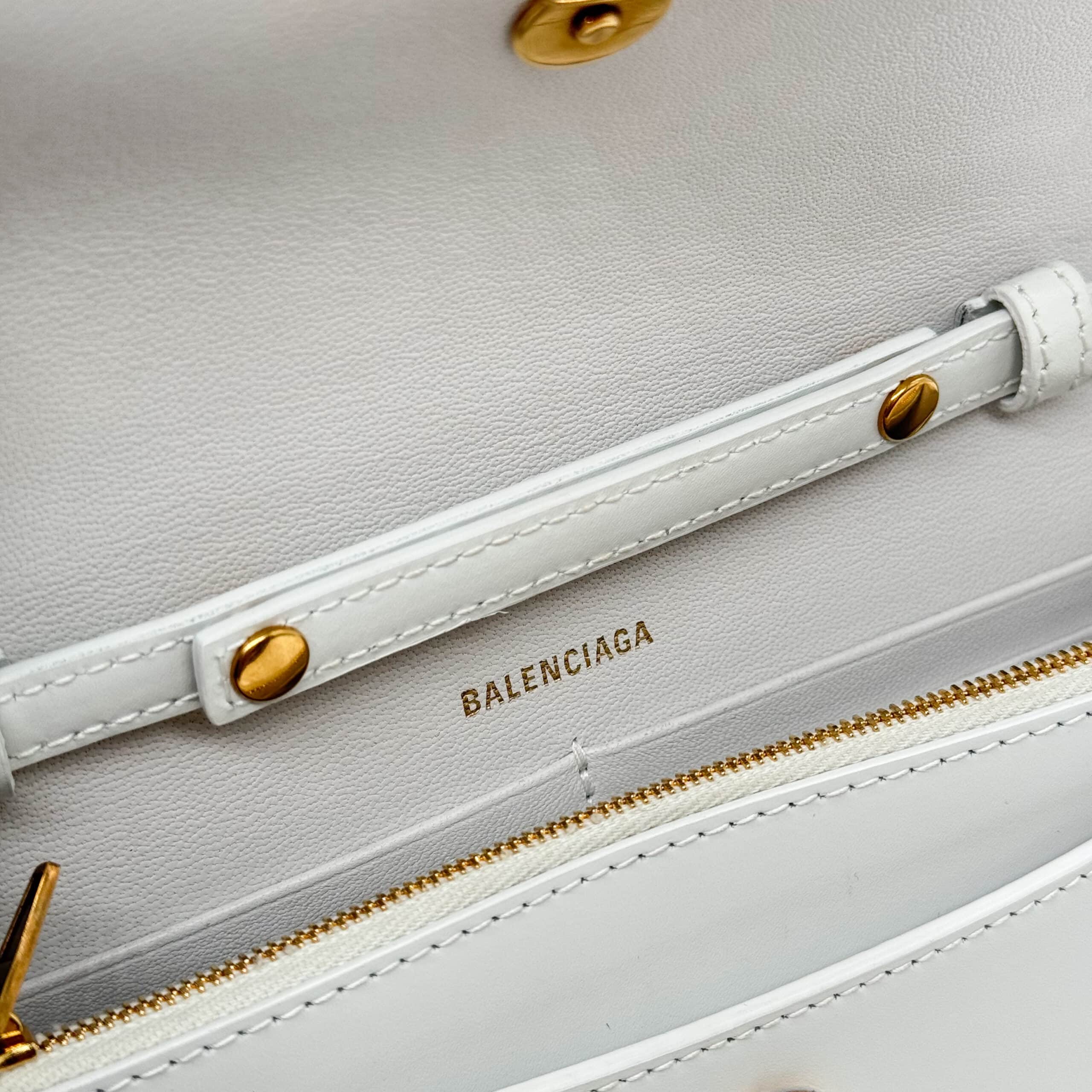 Hourglass WOC White Calfskin - LovedBags Hourglass WOC White Calfskin - LovedBags