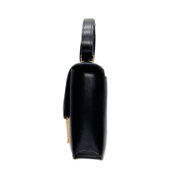 B92118ED-D87A-4C6F-9CB1-C7E1E18EA0F1 B92118ED-D87A-4C6F-9CB1-C7E1E18EA0F1