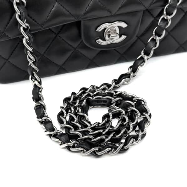 B7E5E62C-319F-44FF-9EFC-FDBC38CF8160 B7E5E62C-319F-44FF-9EFC-FDBC38CF8160