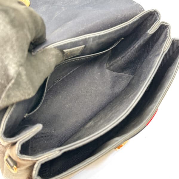 79F4B6A7-811E-4DE4-A414-5E10C2F444D8 79F4B6A7-811E-4DE4-A414-5E10C2F444D8