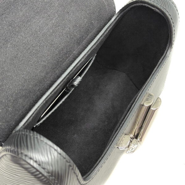 0BAC74A8-990F-4ACE-80AD-51A49B0B4298 0BAC74A8-990F-4ACE-80AD-51A49B0B4298