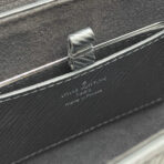 1AA4EB03-3CB2-4AE9-8F3F-BFCCD81757CE