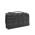 5D0DA5D1-9A8B-4CFB-9655-614EABB5B8DF