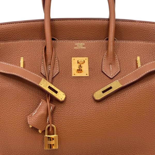 B5CA5885-A2C8-4E25-9B56-02E345B4F3AA B5CA5885-A2C8-4E25-9B56-02E345B4F3AA